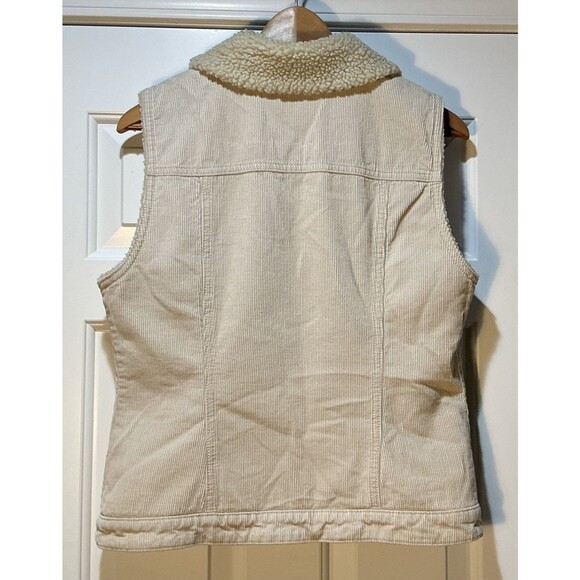 Gap Women’s Corduroy Vest Sherpa Fleece Lined Pockets Snap Up Size Medium - Picture 2 of 4